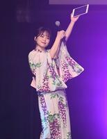 　浴衣姿で会場を盛り上げるゆうこす（撮影・金田祐二）