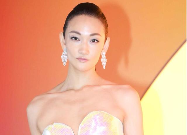 冨永愛 １７歳長男がモデルデビュー ｖｏｇｕｅで親子共演 芸能 デイリースポーツ Online