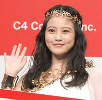 　「放置少女～百花繚乱の萌姫たち～」新ＴＶＣＭ発表会に女神姿で登場した今田美桜