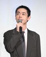 　舞台あいさつをする菅田将暉＝東京・ＴＯＨＯシネマズ六本木ヒルズ（撮影・開出牧）