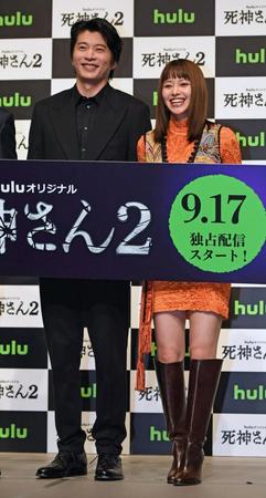 　イベントに登場した田中圭（左）と山本舞香（撮影・三好信也）