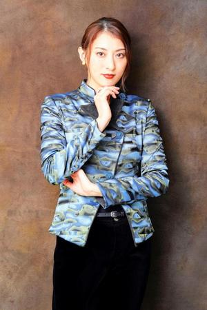 宝塚歌劇団を退団後、初主演舞台に挑む珠城りょう（撮影：源賀津己）