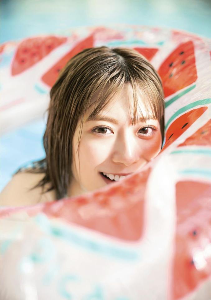 東村芽依 真っ白なものは汚したくなる 直筆サイン入り アナログサイズソロポスター 東村芽依 直筆サイン入りポスター アナログサイズ 【真っ白な