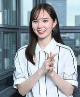 　超朝型生活を笑顔で語るマーシュ彩（撮影・高石航平）