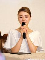 　感極まり涙を声を詰まらせた宙組トップ娘役・潤花