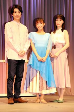 　初日を迎えて意気込みを語った（左から）和田琢磨、山口乃々華、奥村佳恵