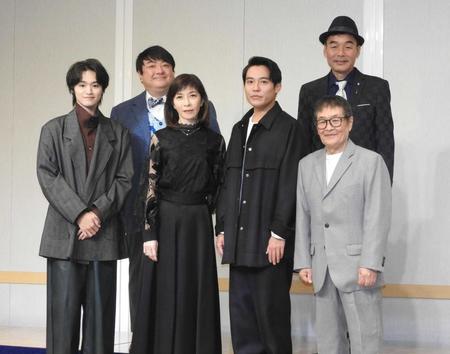 　会見に登場した（前列左から）大倉空人、安寿ミラ、小出恵介、仲本工事（後列左から）彦磨呂、肥後克広