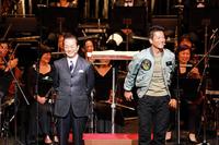 　相棒復活！水谷豊（左）と寺脇康文