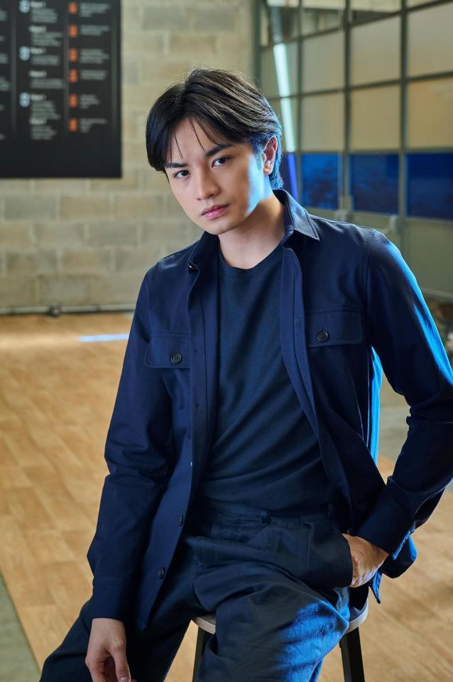 中島健人限定グッズ トレーナー 中島健人 I AM:U FC限定 フーディー