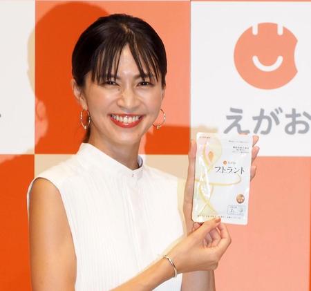 　記者発表会に出席した安田美沙子