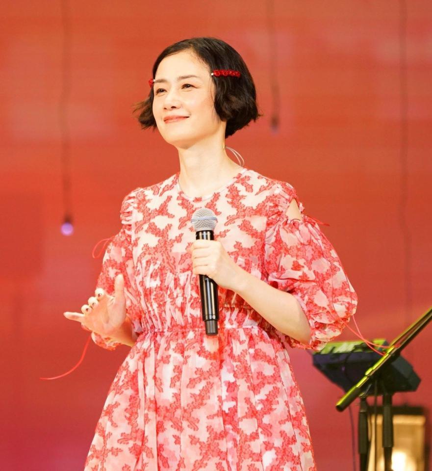 　４０周年記念コンサートを行った原田知世（撮影：三浦憲治）