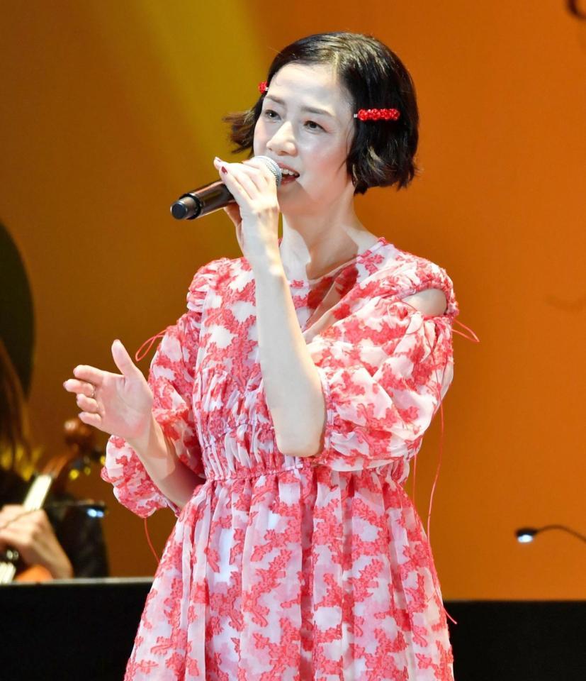 　４０周年記念コンサートを行った原田知世（撮影：三浦憲治）