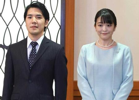 　米ニューヨーク州弁護士試験に合格した小室圭さん（左）と妻の眞子さん