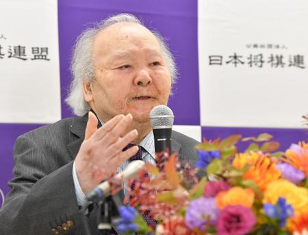 　今後の将棋界について語る加藤一二三九段＝東京・千駄ヶ谷の将棋会館（撮影・伊藤笙子）