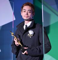 　主演男優賞を受賞した菅田将暉（撮影・棚橋慶太）