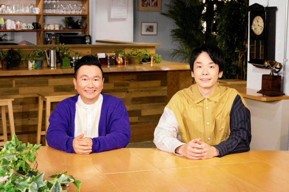 　初回収録に臨んだかまいたち・山内健司（左）と同・濱家隆一（Ｃ）ＡＢＣテレビ