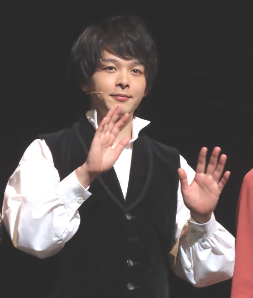 　公開稽古＆取材会に出席した中村倫也＝東京芸術劇場