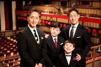 　平成中村座の「十一月大歌舞伎」初日を迎えた（左から）中村七之助、中村勘太郎、中村長三郎、中村勘九郎＝東京・浅草の平成中村座