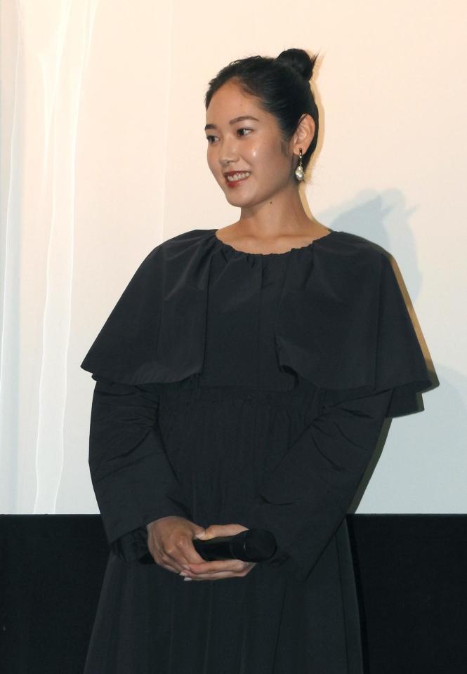 　「わたしのお母さん」公開記念舞台あいさつに出席した阿部純子