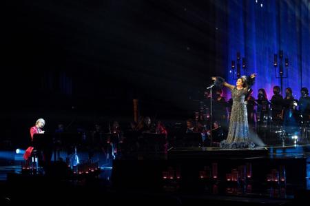 　サラ・ブライトマンとピアノでセッションする（左）Ｘ　ＪＡＰＡＮのＹＯＳＨＩＫＩ©Ｒｙｏｔａ　Ｍｏｒｉ