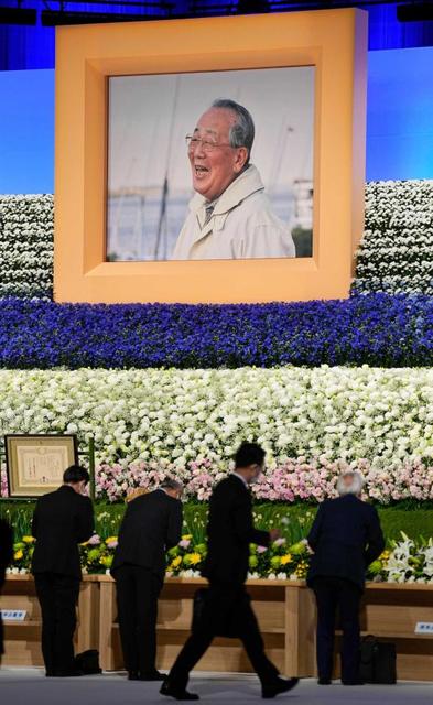 京セラ創業者・稲盛和夫さんお別れの会 日本経済をけん引 8月に