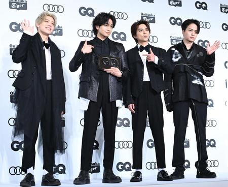 　フォーマルな装いで決めたＳｅｘｙ　Ｚｏｎｅの（左から）松島聡、中島健人、佐藤勝利、菊池風磨（撮影・高石航平）