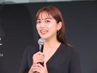 　ライフスタイルブランド「＆ｂｅ」の新ＣＭ発表会に登場した川口春奈