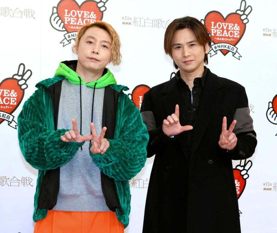 　（写真説明）取材に応じるＫｉｎＫｉ　Ｋｉｄｓの堂本剛（左）と堂本光一（代表撮影）