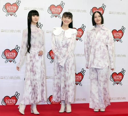 　リハーサルで取材に応じるＰｅｒｆｕｍｅ（左から）かしゆか、あ～ちゃん、のっち（代表撮影）