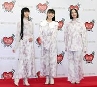 　リハーサルで取材に応じるＰｅｒｆｕｍｅ（左から）かしゆか、あ～ちゃん、のっち（代表撮影）