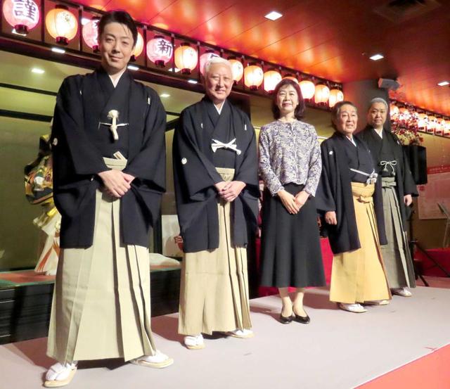 尾上菊之助 うさぎ年を飛躍の年に「ホップ、ステップ、ジャンプと」