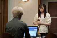 舞（福原遥）は兄の悠人（横山裕）にお願いをする