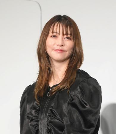 　映画「そして僕は途方に暮れる」公開記念舞台あいさつに登場した香里奈（撮影・堀内翔）