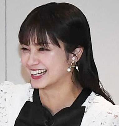 平愛梨　冷蔵庫のありもので作ったひとり飯、計６品並び「１人でも豪華」「料理の天才」