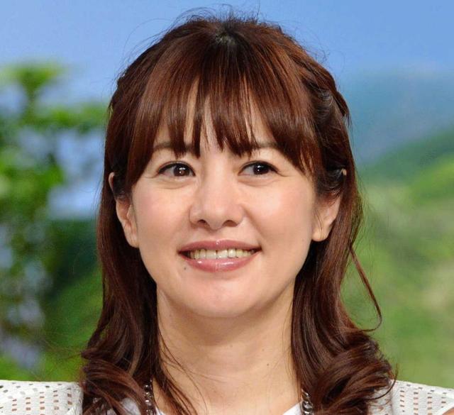 さとう珠緒 ５０歳 その可愛さ罪 もうお姫様感 ５０歳に見えない レースのピアスも美 芸能 デイリースポーツ Online