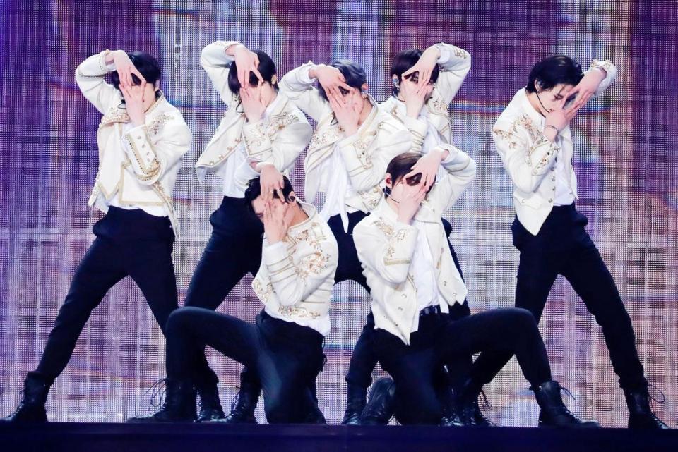 　初のドーム公演を行ったＥＮＨＹＰＥＮⓟ＆©ＢＥＬＩＦＴ　ＬＡＢ