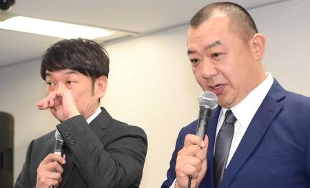 　感極まった表情を見せる木下（右）と木本（撮影・堀内翔）