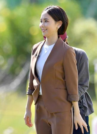 　阪神キャンプを訪れたヒロド歩美アナ（撮影・中田匡峻）