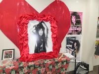 　ファンに向けて公開された鮎川さん「思い出の部屋」