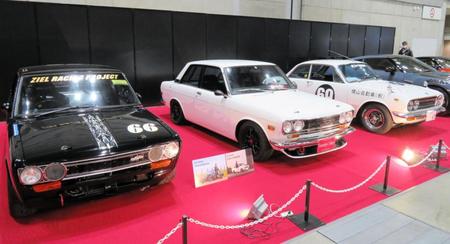 　会場に展示された横山剣が所有する３台の旧車