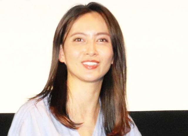 加藤夏希 ３７歳の赤髪ロングに変身が大好評「髪色とても素敵です」「サイコーにステキ」「かっこいい感じ」/芸能/デイリースポーツ online