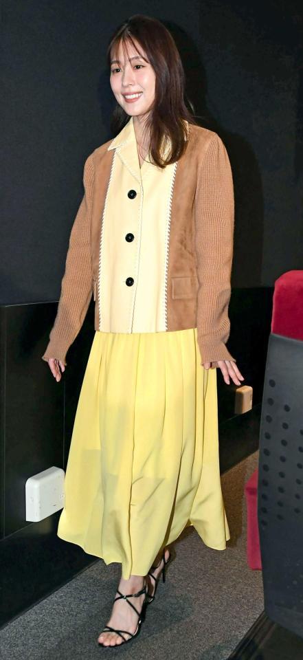 　舞台あいさつに登場した有村架純