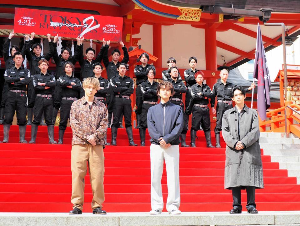 　イベントに登壇した（左から）山田裕貴、北村匠海、吉沢亮