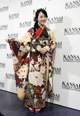 　「ＫＡＮＳＡＩ　ＣＯＬＬＥＣＴＩＯＮ　２０２３　Ｓ／Ｓ」に出演した本田望結