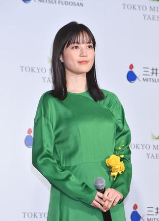 　「東京ミッドタウン八重洲」のグランドオープンセレモニーに登場した生田絵梨花（撮影・佐々木彰尚）