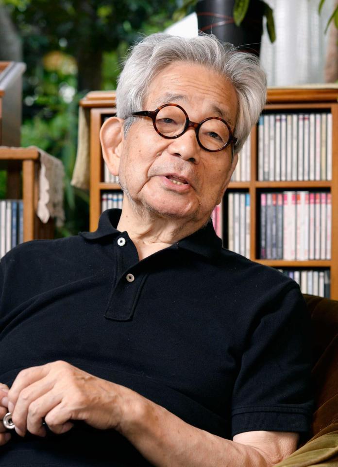 ノーベル文学賞作家・大江健三郎さん 死去 88歳、老衰 23歳で