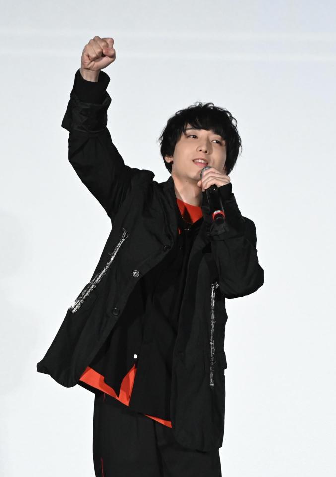 　トークで盛り上げる小林千晃（撮影・金田祐二）