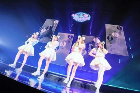 　デビュー８周年記念ライブを行ったわーすたの（左から）小玉梨々華、廣川奈々聖、三品瑠香、松田美里