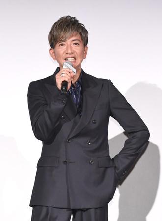 　笑顔で完成披露のあいさつをする木村拓哉（撮影・園田高夫）