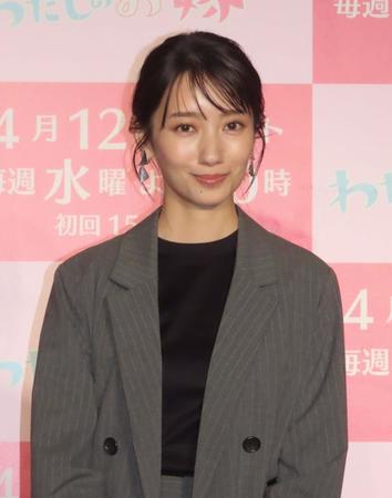 　制作発表会見に出席した波瑠